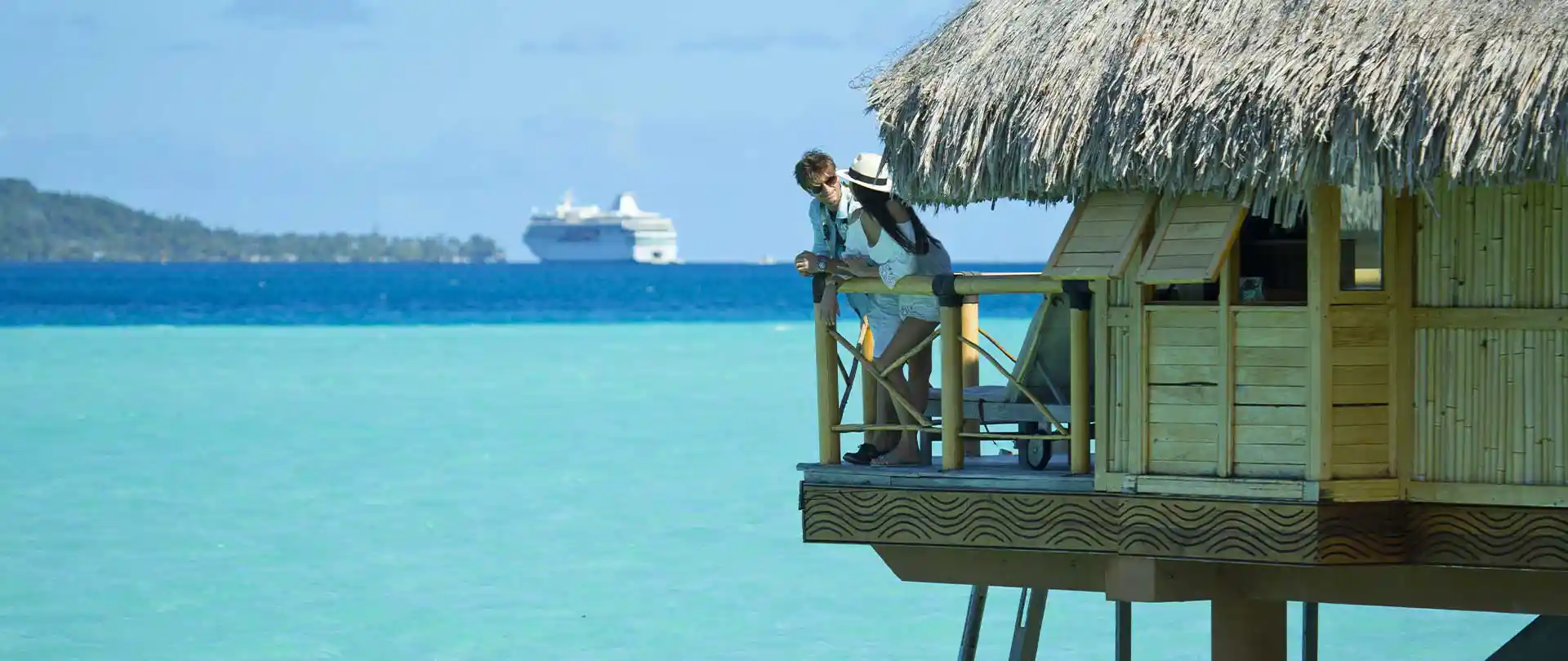 Overwater Bungalows Tahiti Islands